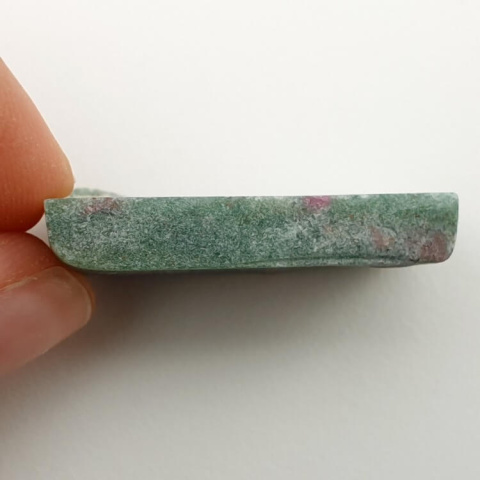 Ruby in fuchsite cut raw 32x22 mm no 33 Ruby in fuchsite cut raw 32x22 mm no 33