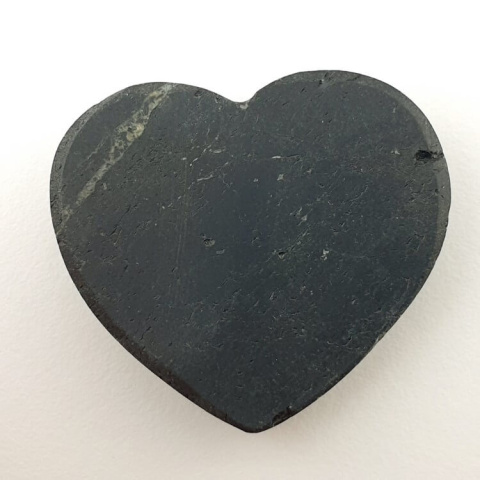 Czarny Turmalin kaboszon serce 33x30 mm nr 48 Czarny Turmalin kaboszon serce 33x30 mm nr 48