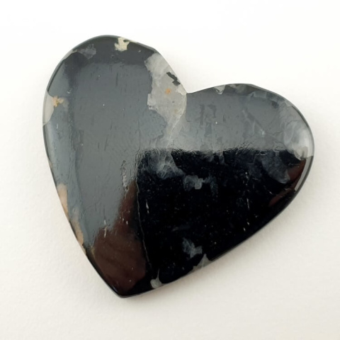 Black Tourmaline cabochon heart 37x33 mm no. 26 Black Tourmaline cabochon heart 37x33 mm no. 26