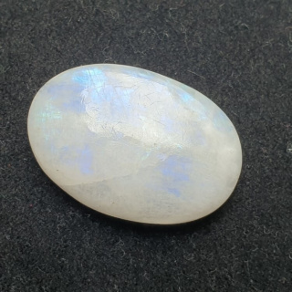 Moonstone cabochon 27x18 mm no A150