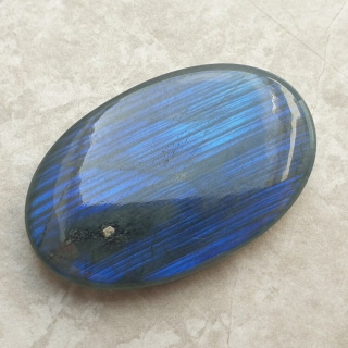 Labradoryt kaboszon 40x25 mm nr A802