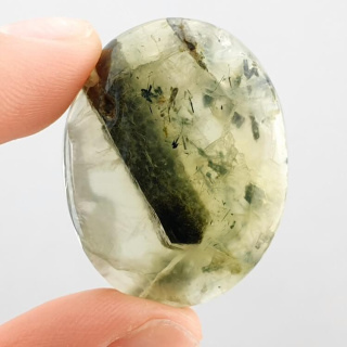 Prehnite cabochon 33x26 mm no. 64
