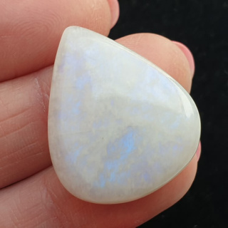 Moonstone cabochon 29x24 mm no. A199