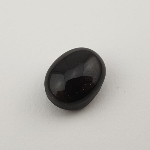 Scapolite cat's eye cabochon 11x9 mm no 29 Scapolite cat's eye cabochon 11x9 mm no 29