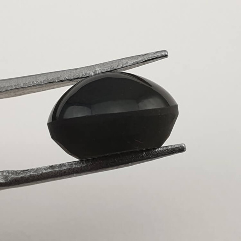 Scapolite cat's eye cabochon 12x10 mm no 7 Scapolite cat's eye cabochon 12x10 mm no 7