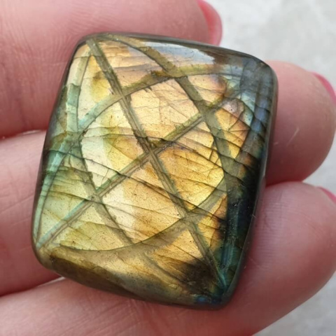 Labradorite cabochon carved 29x25 mm no 91 Labradorite cabochon carved 29x25 mm no 91