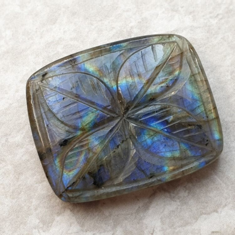 Labradorite cabochon carved 31x25 mm no. 68 Labradorite cabochon carved 31x25 mm no. 68