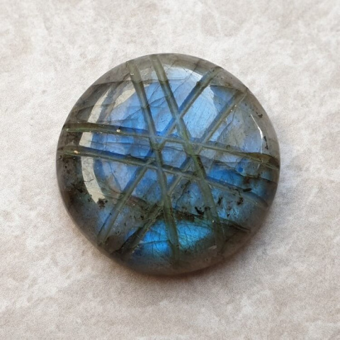Labradorite cabochon carved fi 26 mm no 105 Labradorite cabochon carved fi 26 mm no 105