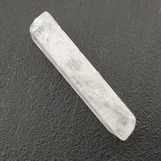 Quartz icicle 41x11 mm No 39