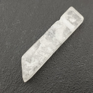 Quartz icicle 45x10 mm no. 66