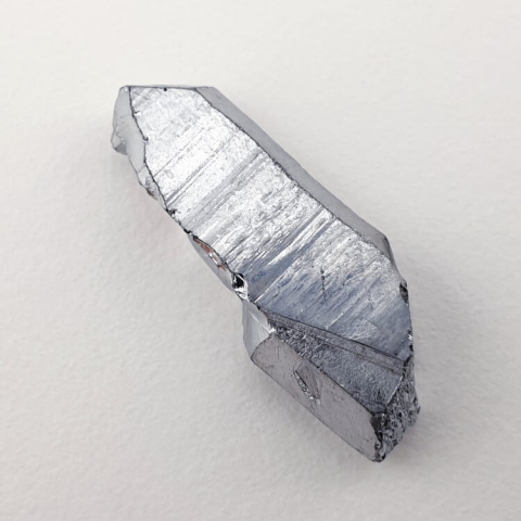 Titanium quartz icicle 22x9 mm no 266 Titanium quartz icicle 22x9 mm no 266