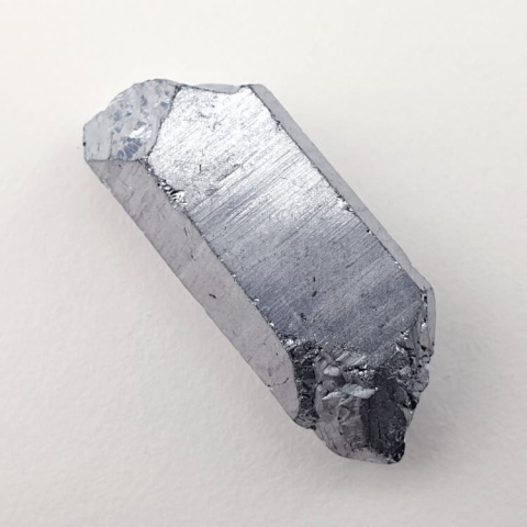 Titanium quartz icicle 26x10 mm no. 244 Titanium quartz icicle 26x10 mm no. 244
