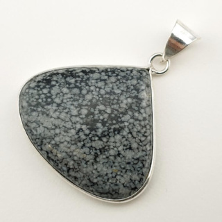 Snow obsidian pendant 35x29 mm no 10