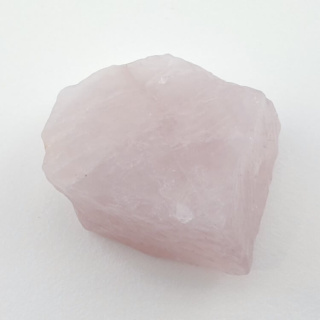 Pink quartz nugget with hole 35x27 mm no 96