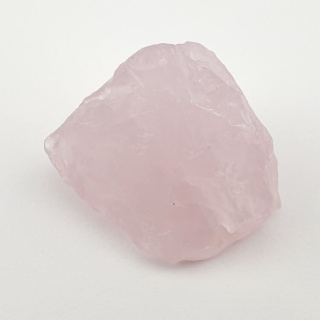 Pink quartz nugget with hole 35x28 mm no 92