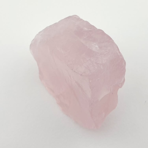 Kwarc różowy bryłka z dziurką 35x31 mm nr 65 Kwarc różowy bryłka z dziurką 35x31 mm nr 65