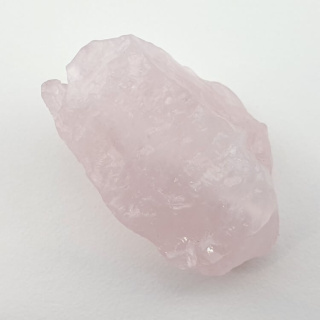 Pink quartz nugget with hole 37x26 mm no 85