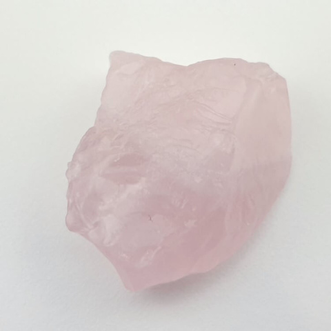 Kwarc różowy bryłka z dziurką 37x30 mm nr 94 Kwarc różowy bryłka z dziurką 37x30 mm nr 94