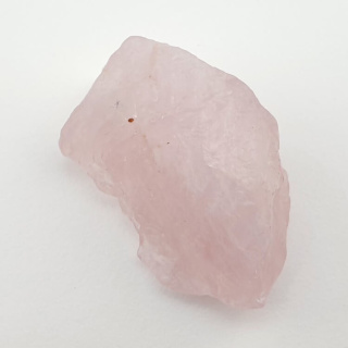 Pink quartz nugget with hole 38x25 mm no 102