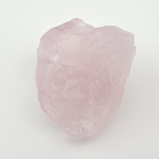 Pink quartz nugget with hole 38x33 mm no 67