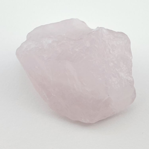 Pink quartz nugget with hole 41x32 mm no. 76 Pink quartz nugget with hole 41x32 mm no. 76