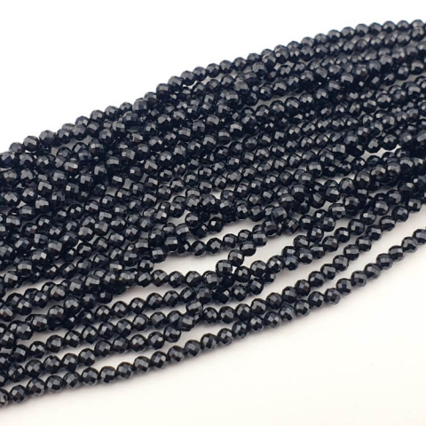 Spinel kula fasetowana 4 mm 30 szt Spinel kula fasetowana 4 mm 30 szt