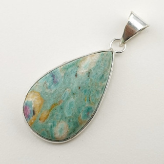 Ruby in fuchsite pendant 35x21 mm no. 13