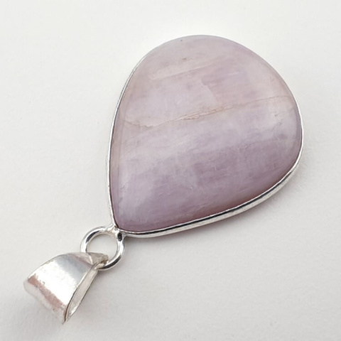 Kunzite pendant 27x23 mm no. 18 Kunzite pendant 27x23 mm no. 18