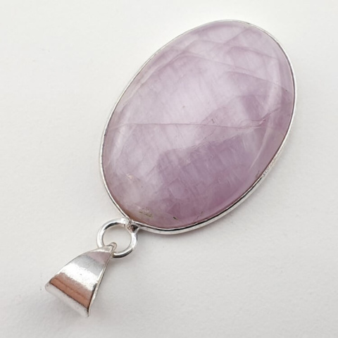 Kunzite pendant 30x22 mm no. 16 Kunzite pendant 30x22 mm no. 16