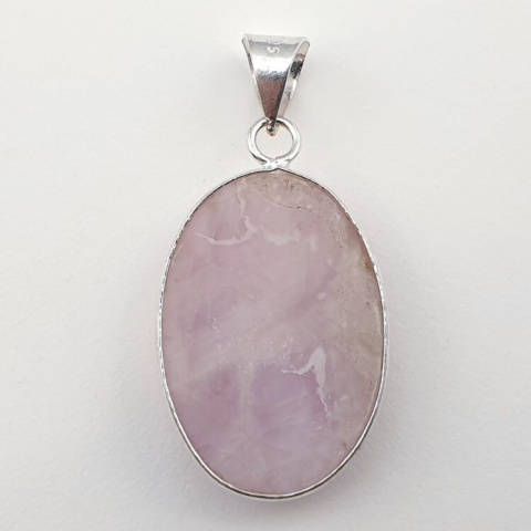 Kunzite pendant 30x22 mm no. 16 Kunzite pendant 30x22 mm no. 16