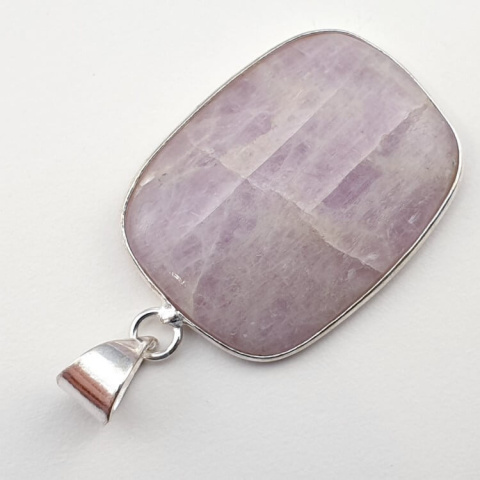 Kunzite pendant 34x26 mm no. 3 Kunzite pendant 34x26 mm no. 3