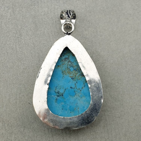 Magnesite turquoise pendant 32x21 mm no 15 Magnesite turquoise pendant 32x21 mm no 15