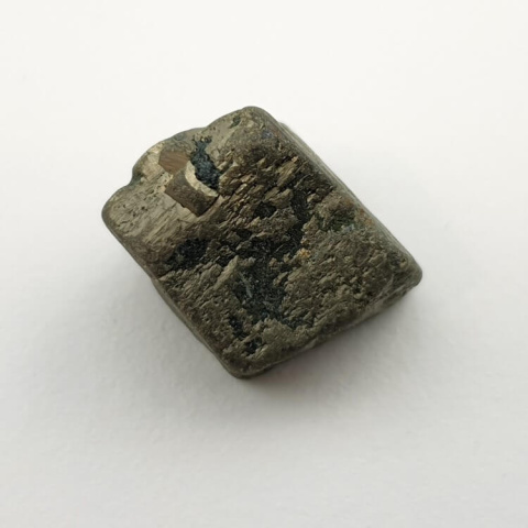 Piryt bryłka z dziurką 17x12 mm nr 44 Piryt bryłka z dziurką 17x12 mm nr 44
