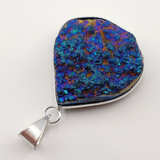 Titanium quartz pendant 31x28 mm no. 125