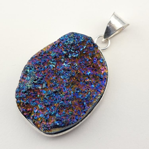 Titanium quartz pendant 33x26 mm no 111 Titanium quartz pendant 33x26 mm no 111