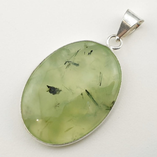 Prehnit pendant 36x27 mm no. 28
