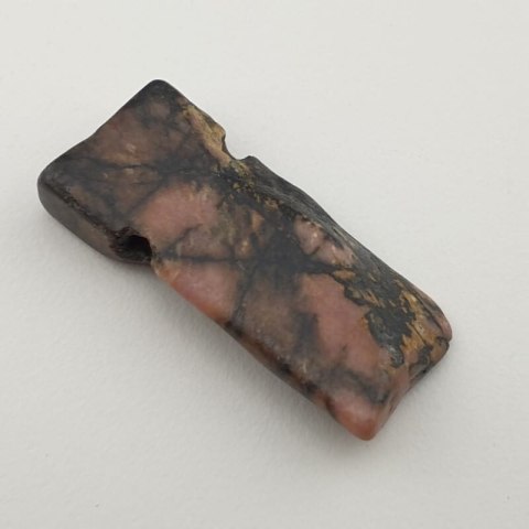 Rhodonite black icicle 32x14 mm no. 29 Rhodonite black icicle 32x14 mm no. 29