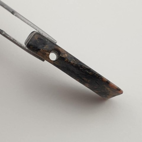 Rhodonite black icicle 32x14 mm no. 29 Rhodonite black icicle 32x14 mm no. 29