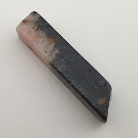 Rodonit czarny sopel 39x9 mm nr 13 Rodonit czarny sopel 39x9 mm nr 13