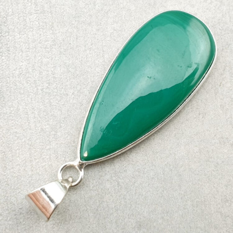 Malachite pendant 38x18 mm no 125 Malachite pendant 38x18 mm no 125