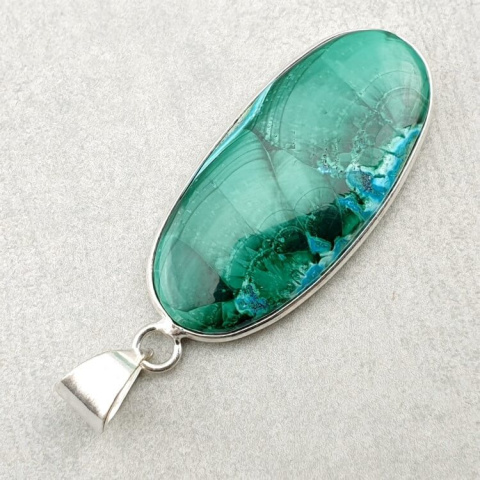 Malachite pendant 38x18 mm no 126 Malachite pendant 38x18 mm no 126