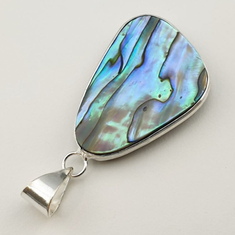 Paua abalone zawieszka 33x23 mm nr 211 Paua abalone zawieszka 33x23 mm nr 211