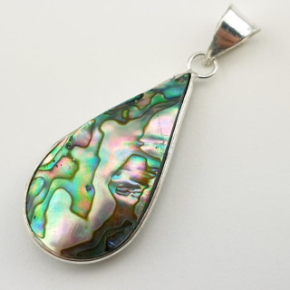 Paua abalone pendant 38x20 mm no 137