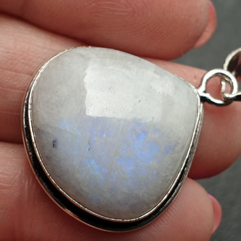 Moonstone pendant 22x21 mm no 230 Moonstone pendant 22x21 mm no 230