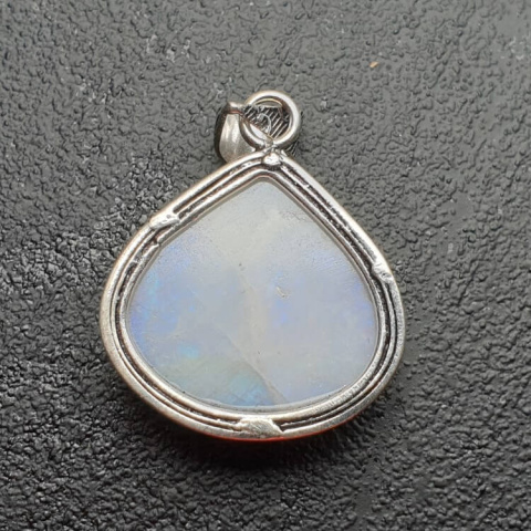 Moonstone pendant 22x21 mm no 230 Moonstone pendant 22x21 mm no 230
