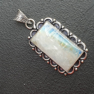 Moonstone pendant 26x14 mm no 134