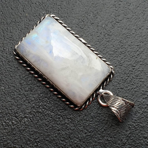 Moonstone pendant 27x16 mm no 174 Moonstone pendant 27x16 mm no 174
