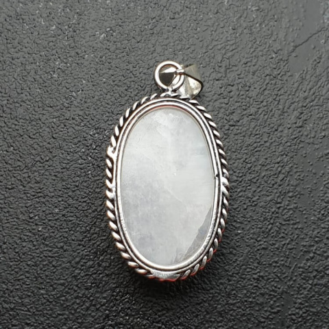 Moonstone pendant 27x17 mm no 168 Moonstone pendant 27x17 mm no 168
