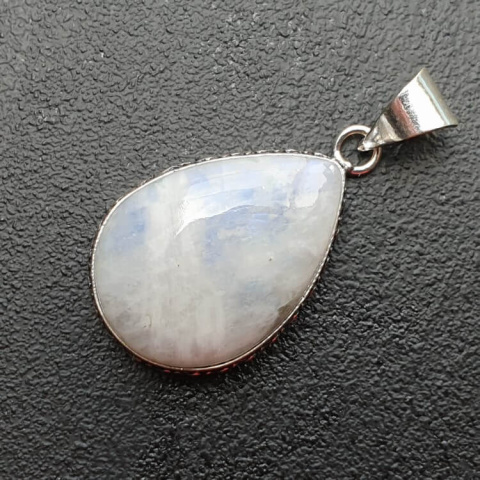 Moonstone pendant 27x19 mm no. 146 Moonstone pendant 27x19 mm no. 146