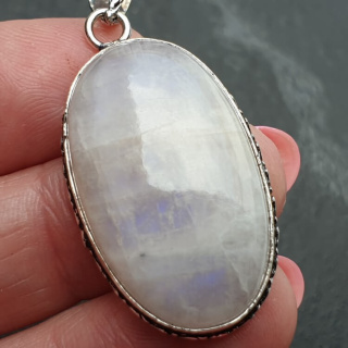 Moonstone pendant 31x19 mm no 141
